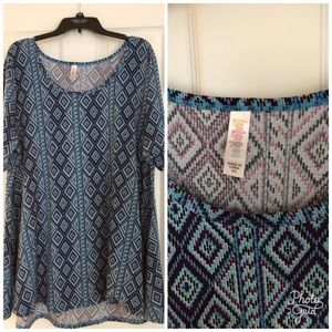 LULAROE PERFECT TEE
